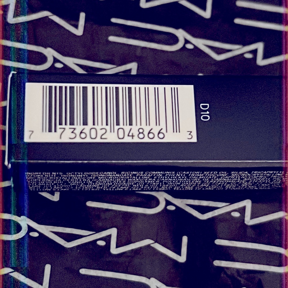 MAC Cosmetics Matte Lipstick in “Chili” - Picture 11 of 12